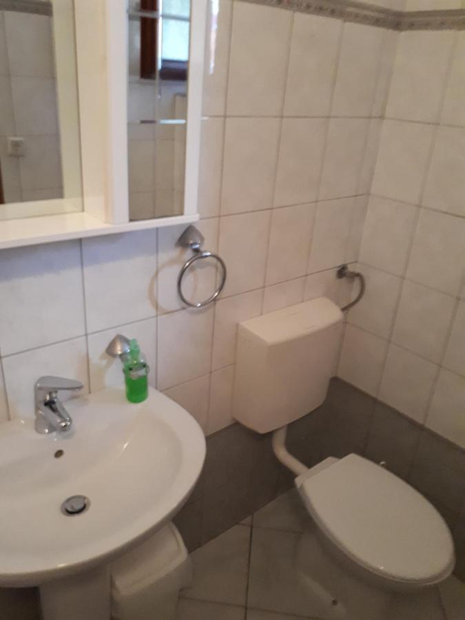 Ferienwohnung Apartman Studio Victoria Pula Exterior foto